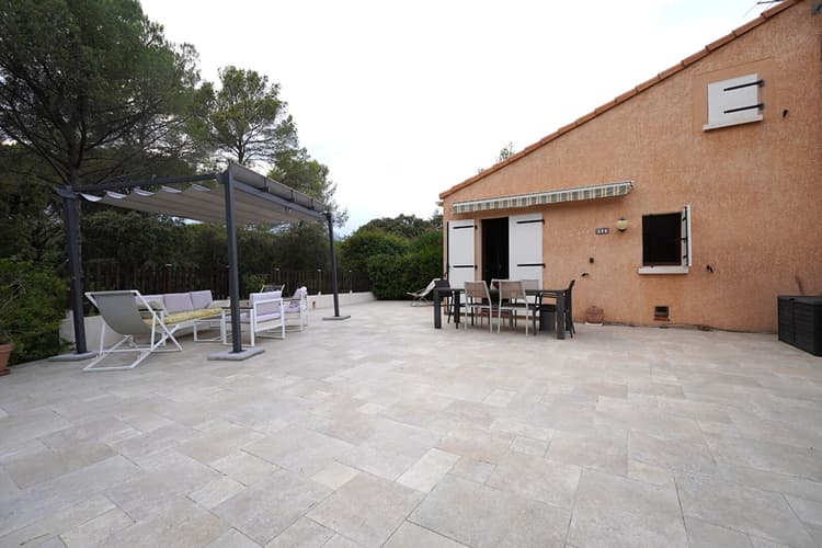 La Motte - MAZET de 50m² avec terrasse de 100m²