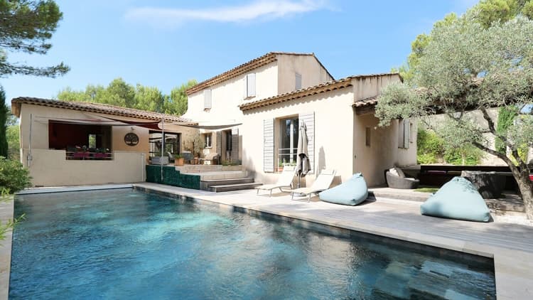 L'art de vivre provençal au cœur du Golf de Pont Roya