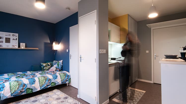 A VENDRE : Appartement Lyon 1 pièce 15 m2 - LYON 07