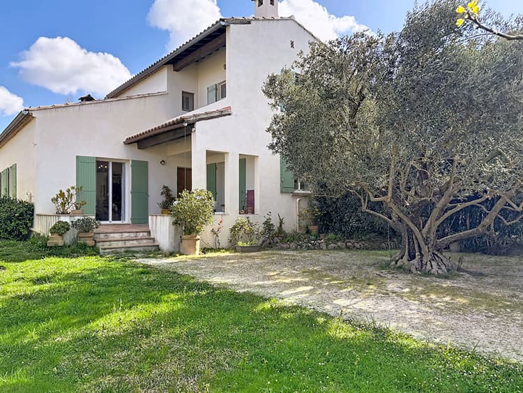 Maison familiale de 145 m² avec jardin à Pujaut