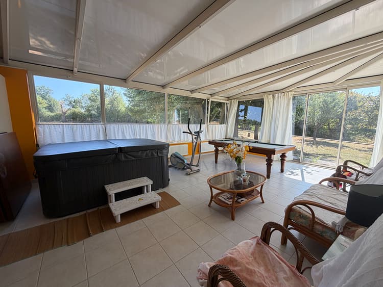 Villa d'Exception 224 m² sur Terrain de 2 700 m²