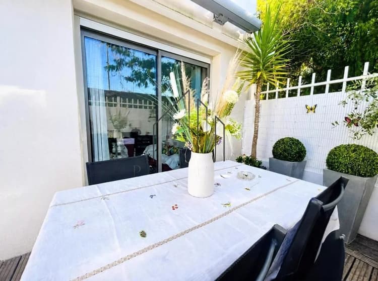 Appartement T3 – Front de mer - grande terrasse
