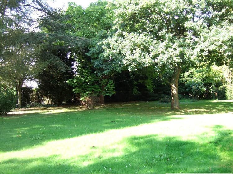 AUNEUIL - TERRAIN - 1120 m2