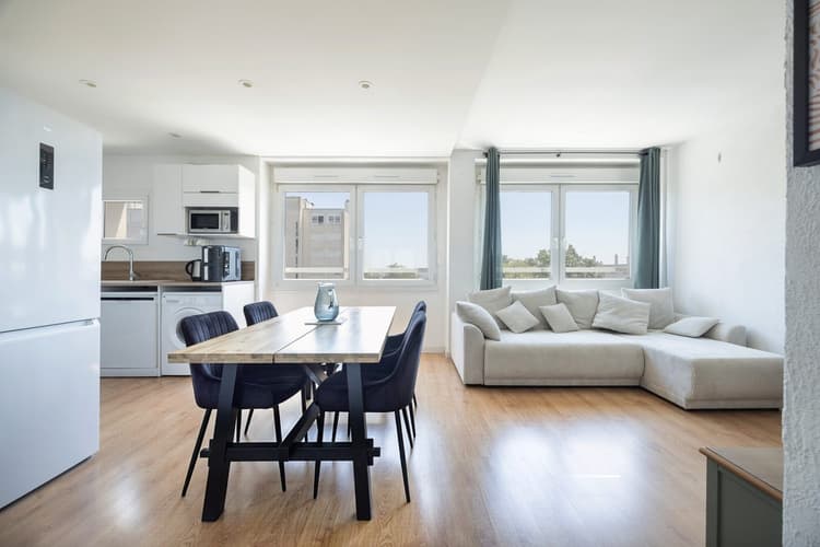 Lumineux T2 - sans travaux, avec vue dégagée À deux pas d