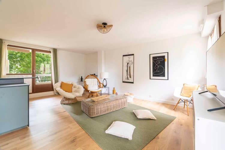 Marracq (Bayonne) : appartement traversant 96 m², suite parentale, parking + cave