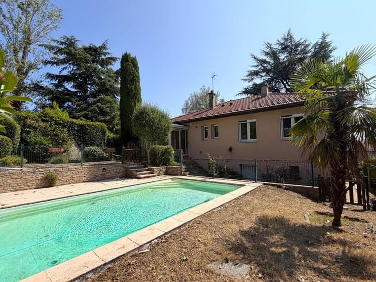 Maison T6 au grand calme avec piscine