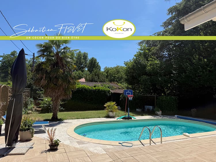 Belle maison de plain pied de 131m2 sur 758m2 avec piscine