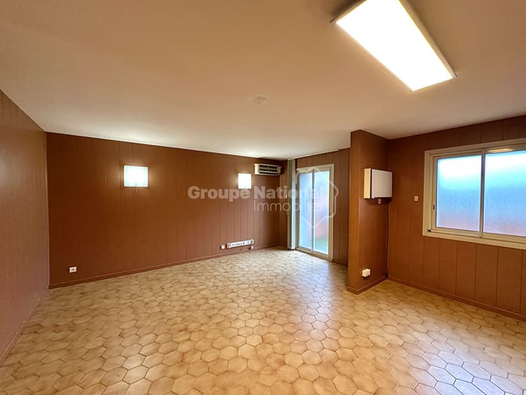 Local d'activité 3 pièce(s) - 68 M² - LE LUC