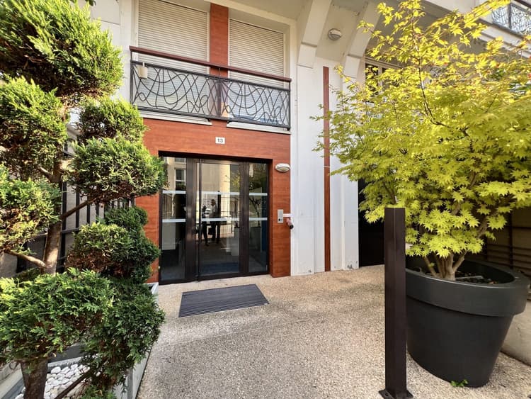 Appartement en étage élevé avec vue dégagée