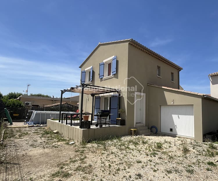 EXCLU SARRIANS - MAISON RECENTE - GARAGE - JARDIN