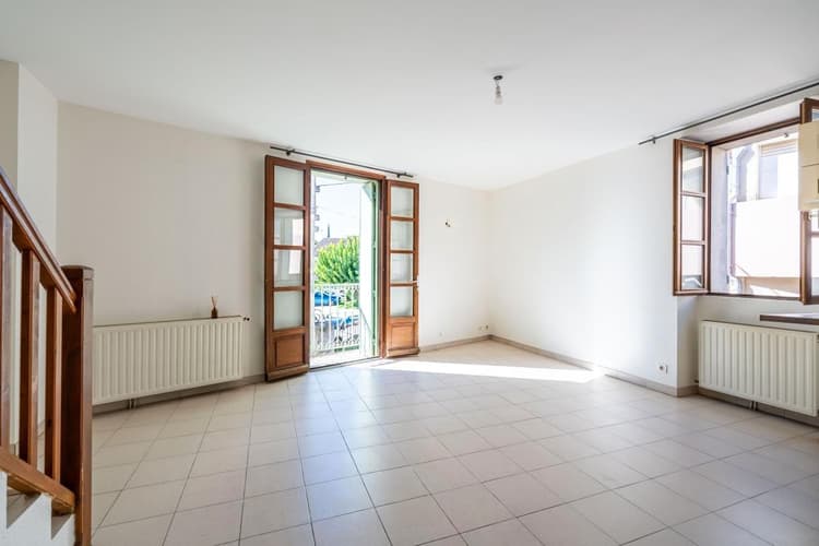 Maison de ville avec garage à 300m de la Place aux herbes