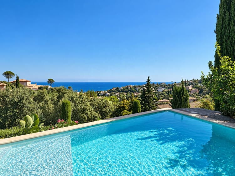 Les Issambres - Piscine Vue mer - 3 chambres - Garage