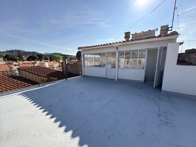 Maison de village avec local professionnel et rooftop