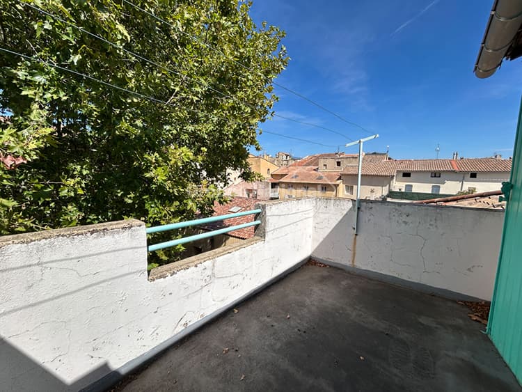 Maison de ville de caractère avec terrasse vues dégagées - Carpentras centre historique