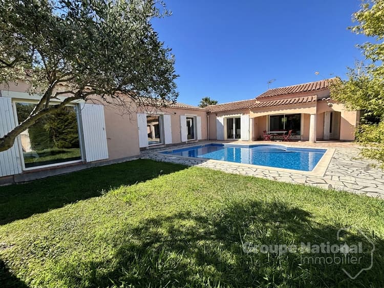 Maison Eyguières 5 pièce(s) 170 m2