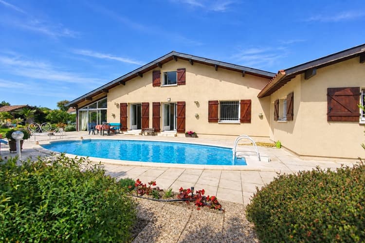 Grande maison de style landaise