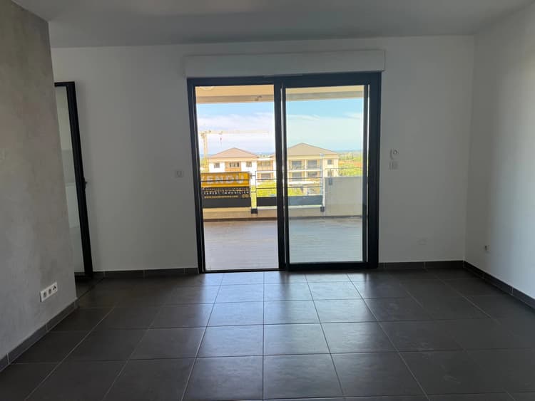 T3 Centre ville - Terrasse couverte 35 m² à BORGO