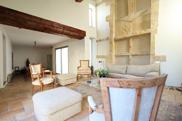 Salon-de-Provence - Demeure historique au cœur de la v