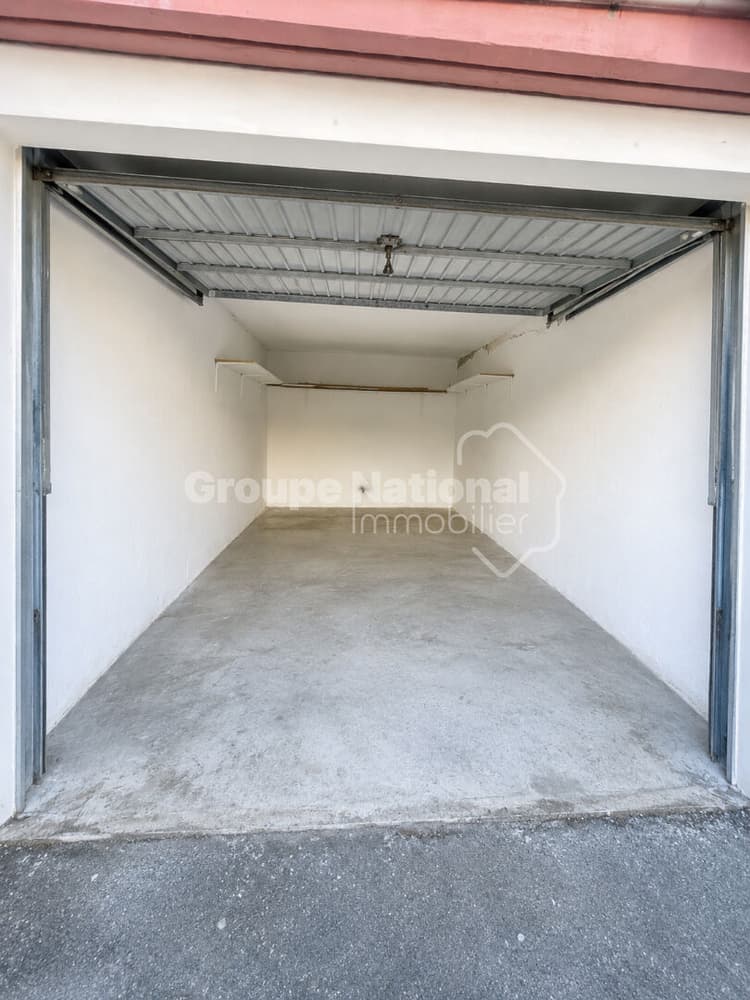 Garage à louer à Miramas de 17m²