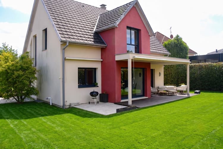 Maison familiale aux portes de la Suisse 7 pièces, 6 chambr