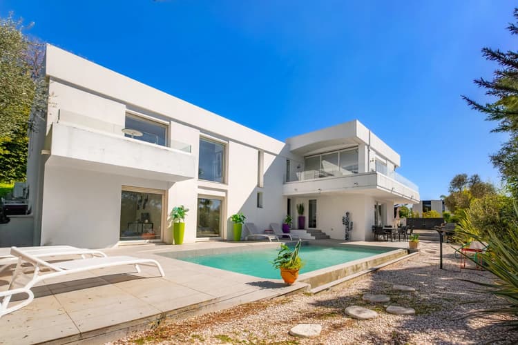 VILLA CALIFORNIENNE - BEL APERCU MER - LE CANNET COLLINES