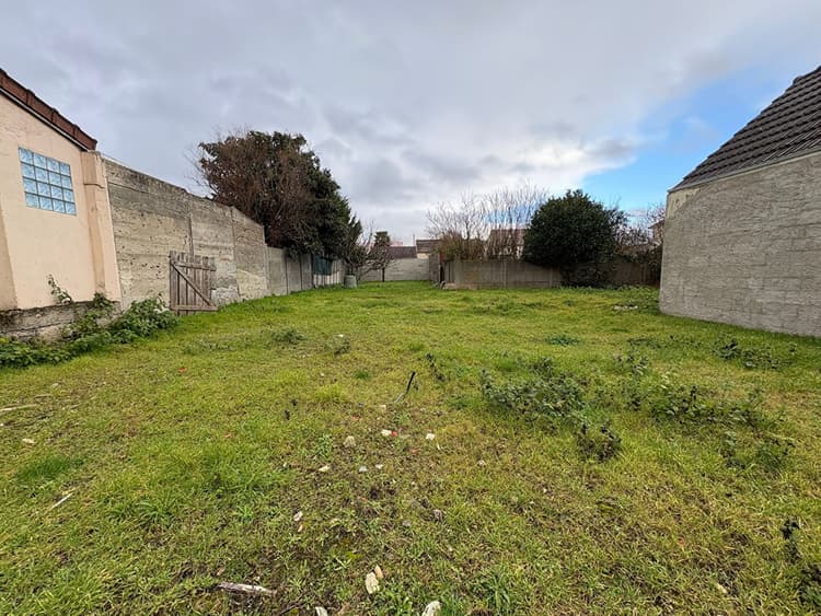 Terrain 395 m2