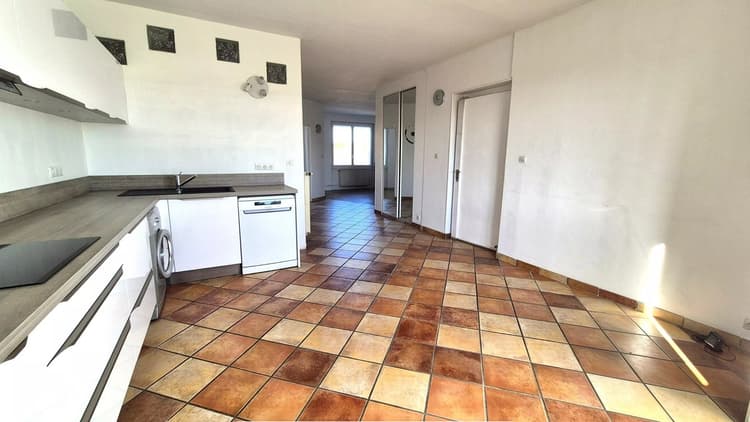 Appartement T3 en Duplex + Cave - LYON 8ème