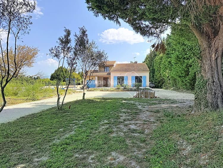Maison Velleron 168 m2 SUR 3500m2 de terrain