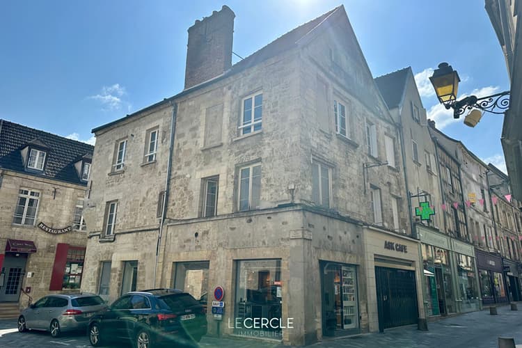 Appartement MEUBLÉ Senlis 1 pièce 25.51 m2
