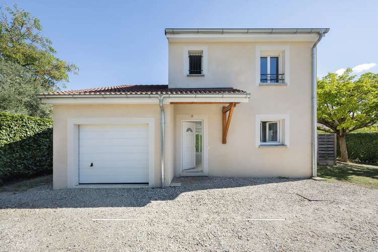 Maisont T5 4 chambres au calme