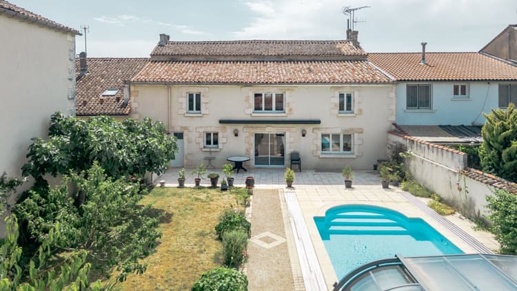 À VENDRE PROPRIÉTÉ D'EXCEPTION 265 M² CHATEAUNEUF SUR CHARENTE