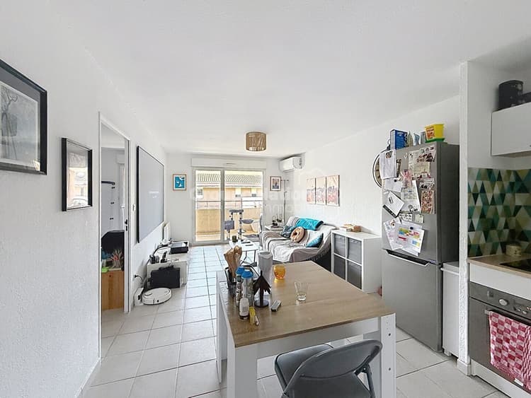 Appartement T4 72 m2 avec terrasse et 2 places