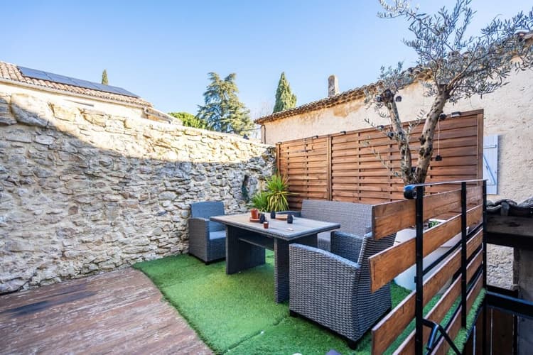 Cœur de village - Maison rénovée avec extérieur et place de parking privé