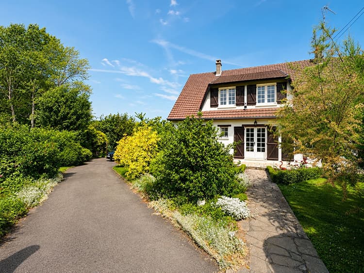 Maison Sainte Genevieve 6 pièce(s) 162.99 m2