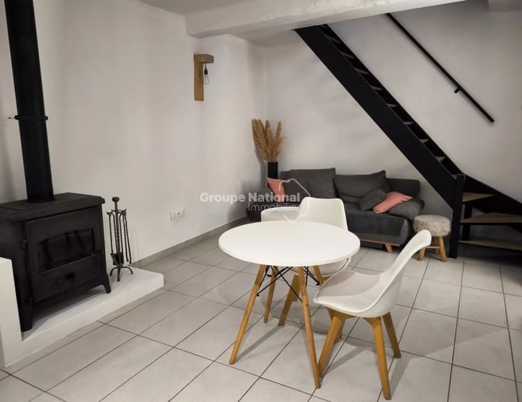 BEDARRIDES - MAISON DE 70 M² AVEC BALCON — A deux pas des commerces et commodités et gare SNCF