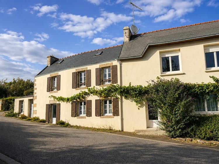 EXCLUSIVITÉ - Maison caractère 5 chambres + Dépendance + Terrain