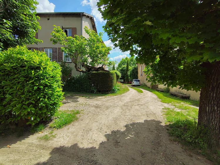logement entièrement rénové type 2 de 58m² - Bis Rue De La Chaux Saint Cyr Au Mont D'or
