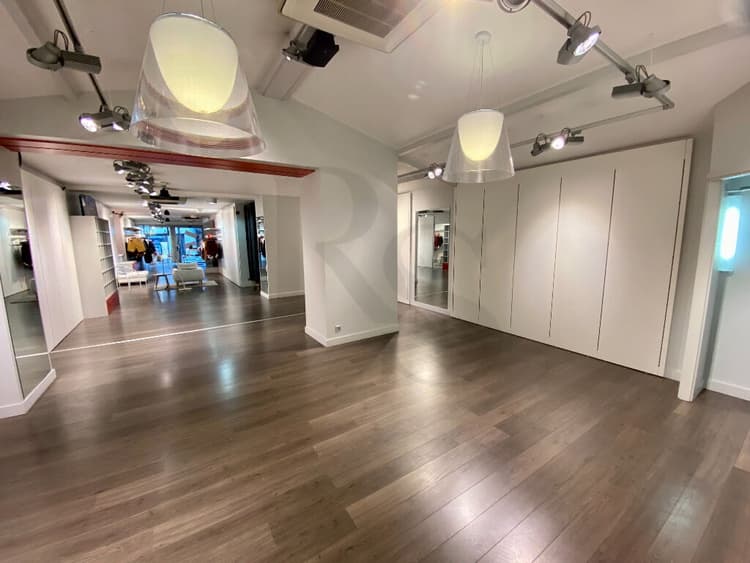 ARGENTAN - Local commercial 143m² à vendre Centre ARGENTAN
