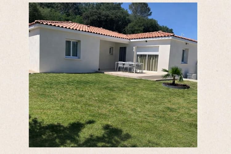 SAINT MICHEL D'EUZET Villa récente de plain-pied - 93 m2 su