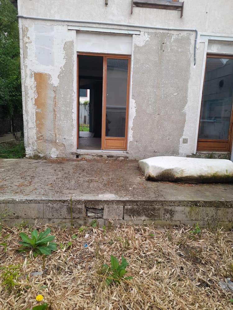 MAISON A RENOVER ENTIEREMENT environ 60m2