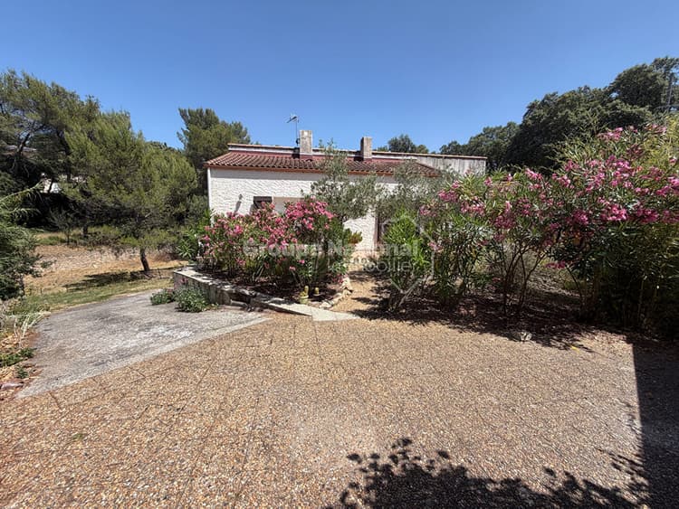 Villa Caveirac 5 pièce(s) avec grand garage