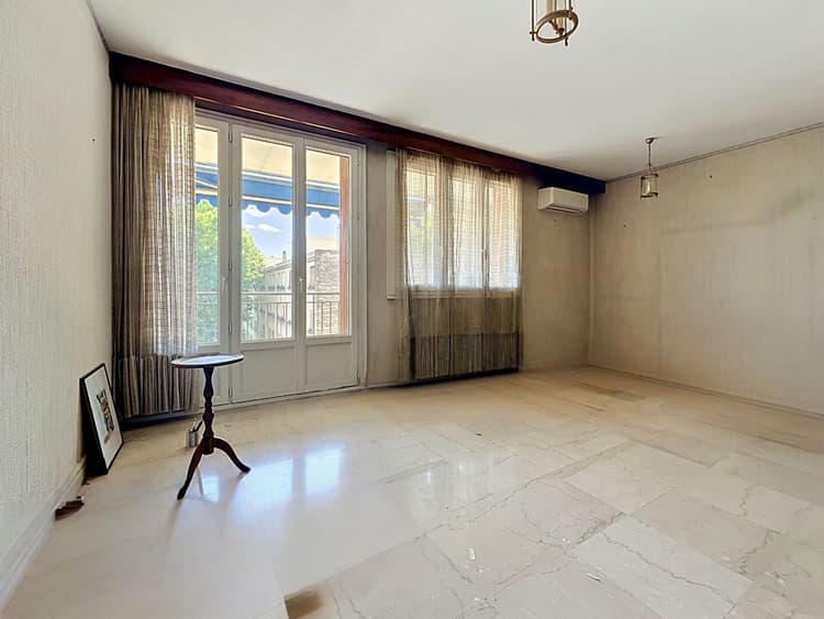 Appartement Avignon 3 pièce(s) 62 m2 2 chambres balcon ascenseur proche remparts