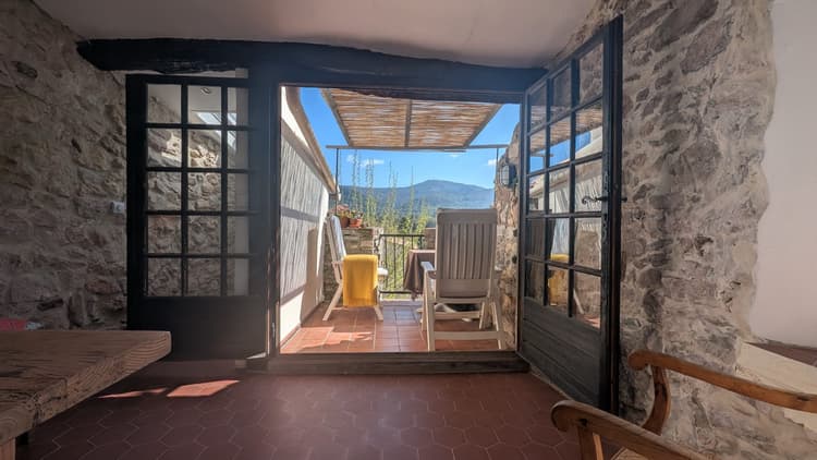 À VENDRE MAISON DE VILLAGE T4 98M² AVEC TERRASSE À GONFARON