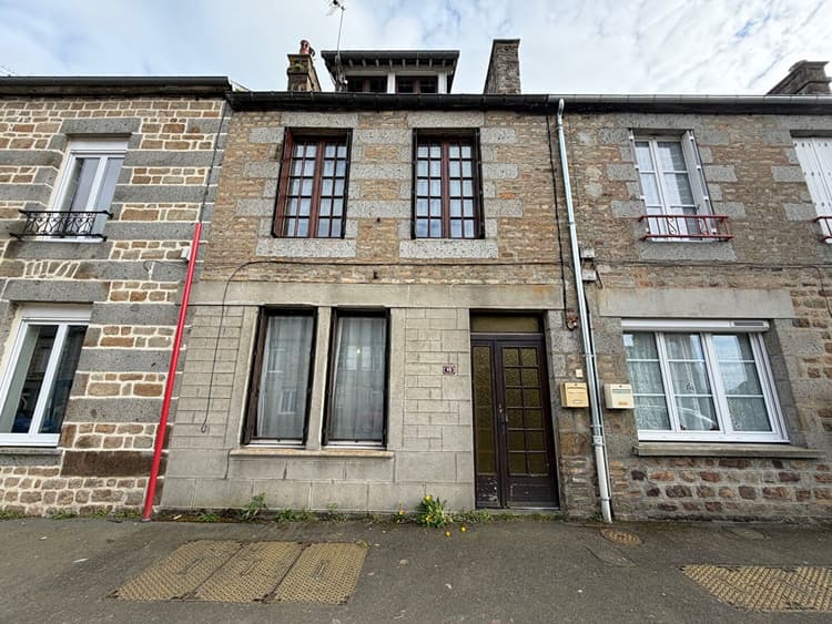 MAISON DE BOURG - SAINT PIERRE D'ENTREMONT - 136 M²