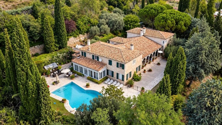 2 495 000 € HAI - Seillans (Var) - Propriété d'except