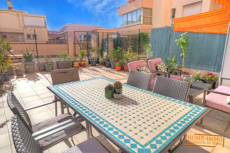 3 pièces 60m² + terrasse 43m² + garage - Golfe-Juan