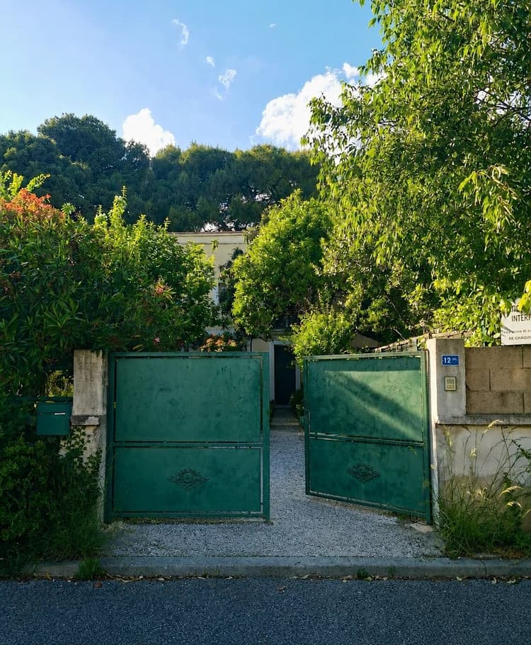 Très jolie maison de ville avec jardin