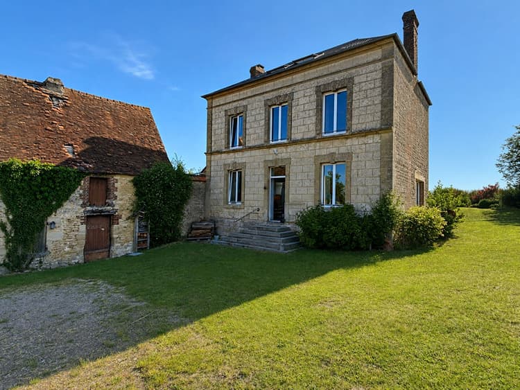 Maison de caractère avec dépendances - Sarceaux