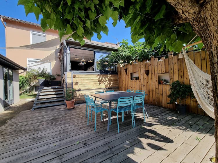 Écully - Quartier Charlier - Maison familiale de 116 m2 habitab