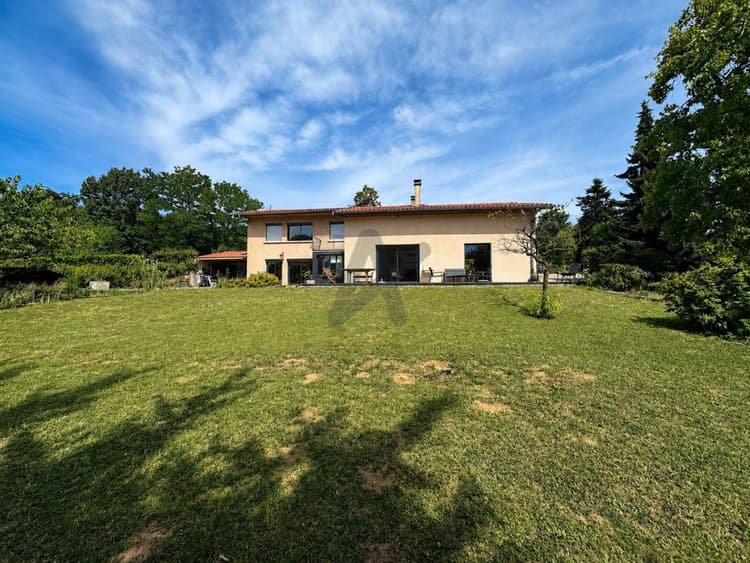 Maison familiale de 205 m2 dans un environnement privilégié